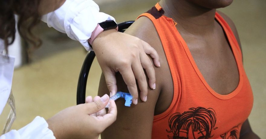 Covid-19: PSOL apresenta propostas sobre vacinação em massa