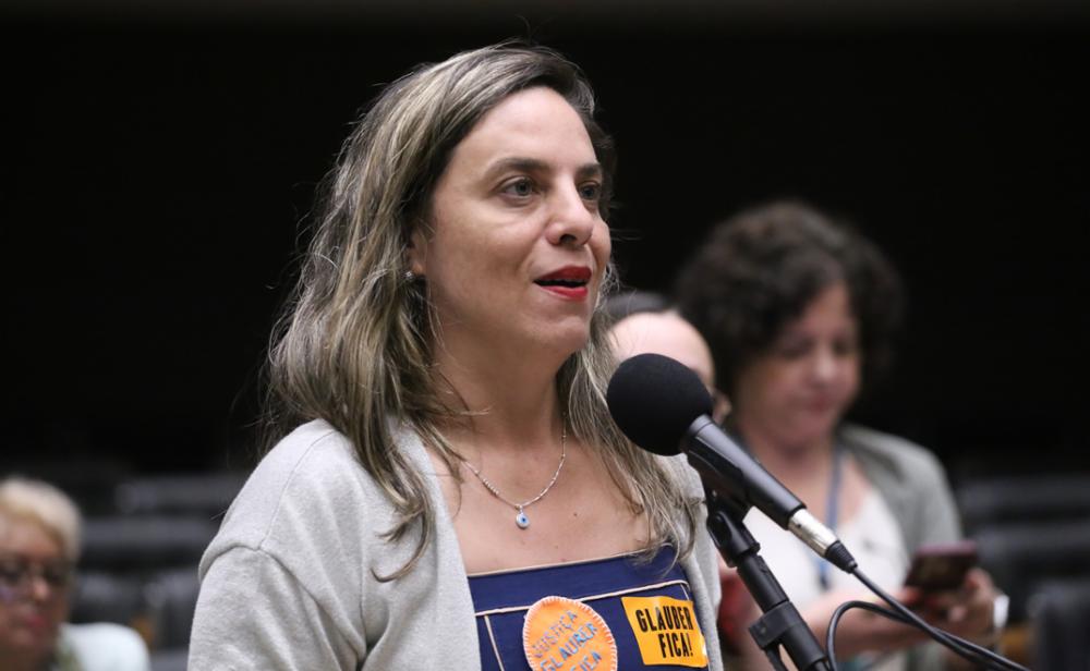 Fernanda Melchionna propõe CPMI para investigar o escândalo do Banco Master