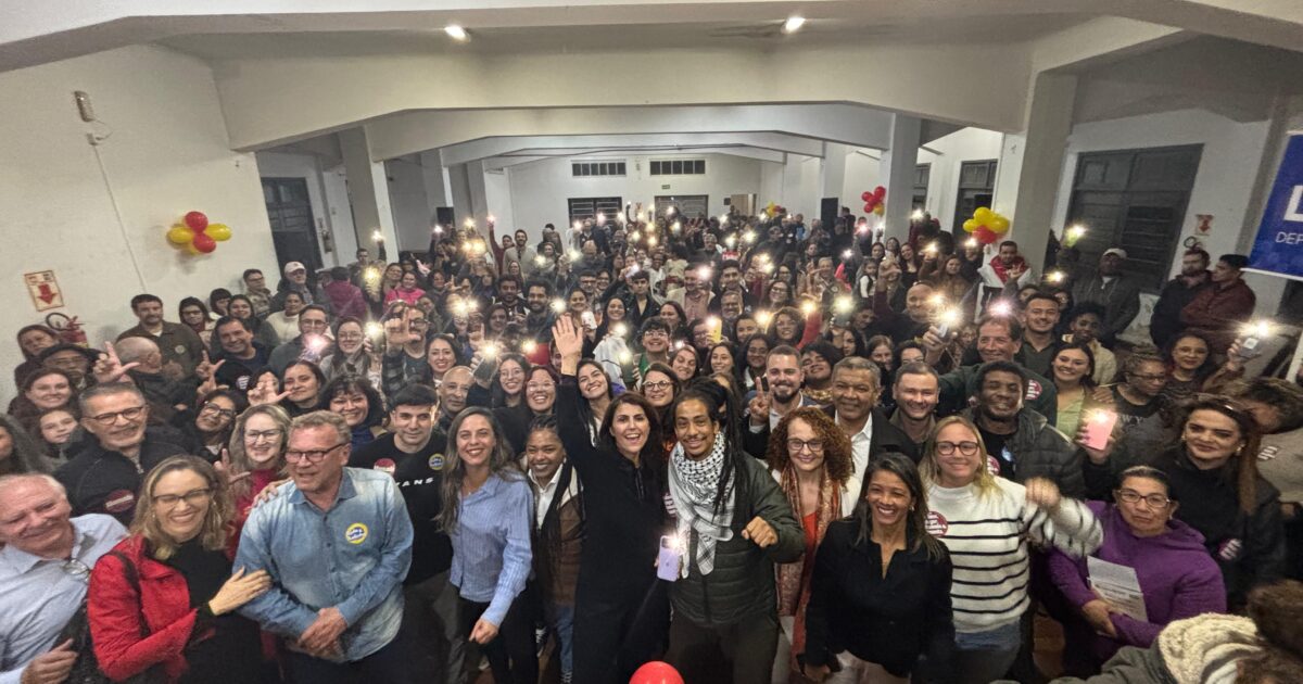 Fernanda Melchionna, Manuella D’ávila e Luciana Genro reúnem mais de 500 pessoas em plenária em Bagé